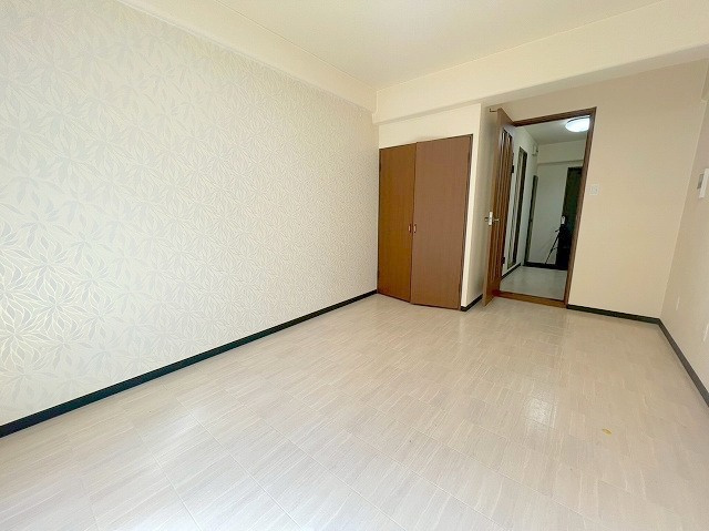 ベストハイツ上新庄の居間・リビング