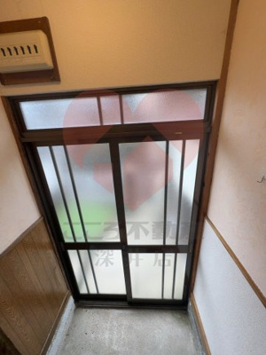 【玄関】 | 大東市北条５丁目貸家