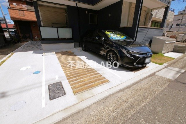 カーサセレーノの駐車場