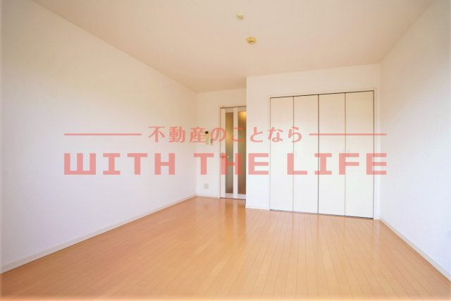 パティオ上津【キャッシュバック対象物件】の居間・リビング|使いやすい居間です