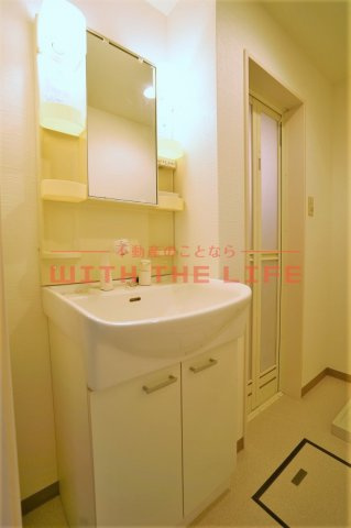 パティオ上津【キャッシュバック対象物件】の独立洗面台|独立洗面台です