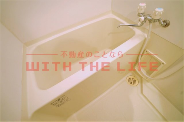 パティオ上津【キャッシュバック対象物件】の浴室|きれいなお風呂です