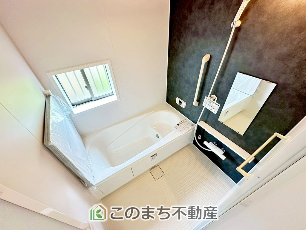 ハートフルタウン宇都宮市白沢町2061番の浴室|ゆったりと入れるフルオートバスはお子様との団らんバスタイムが楽しめます♪
足を伸ばしてゆったりくつろげる１坪バスルームです☆