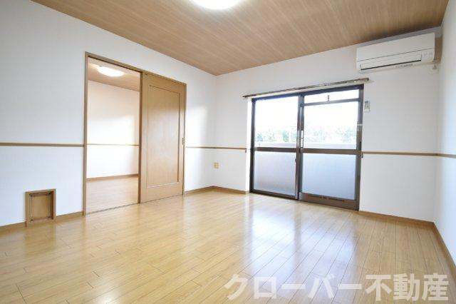 マリベール善通寺の居間・リビング|ＬＤＫ１１．２帖