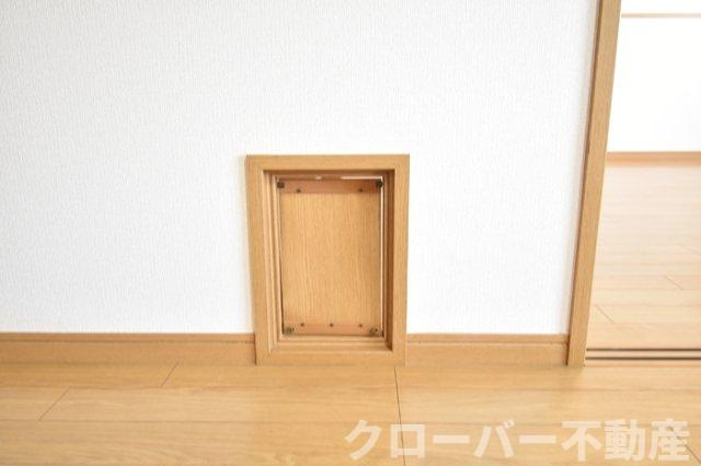 マリベール善通寺の設備|ペット出入口