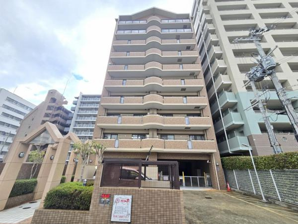 アンビエント江坂の外観