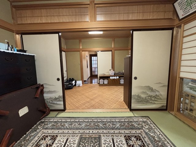 小牧市東4丁目　中古戸建の和室|和室にも床暖房付きです☆