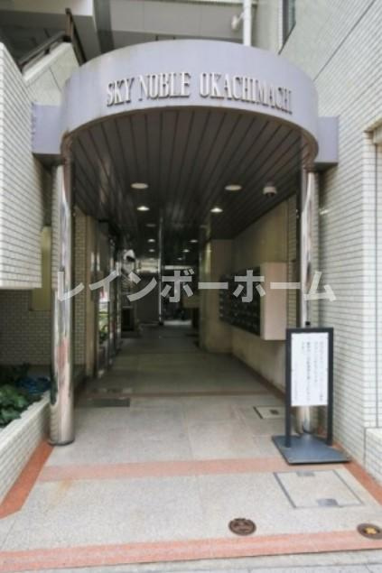 スカイノブレ御徒町のエントランス