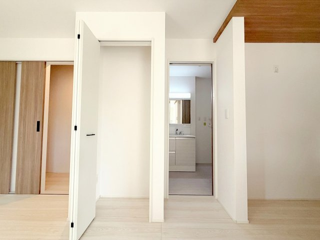 島田市金谷泉町／　新築戸建の居間・リビング