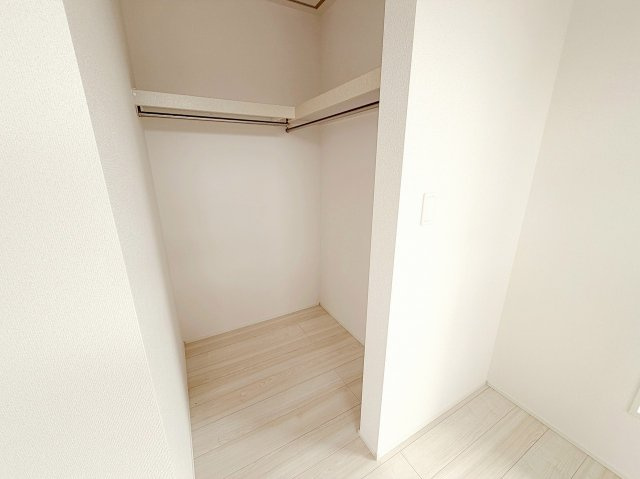 島田市金谷泉町／　新築戸建の収納