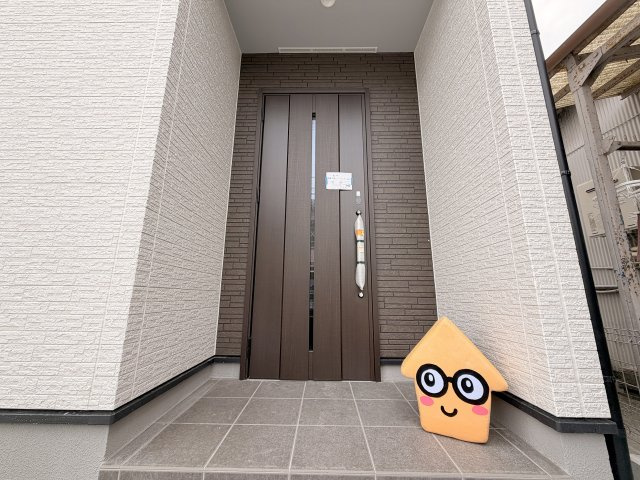 島田市金谷泉町／　新築戸建の玄関
