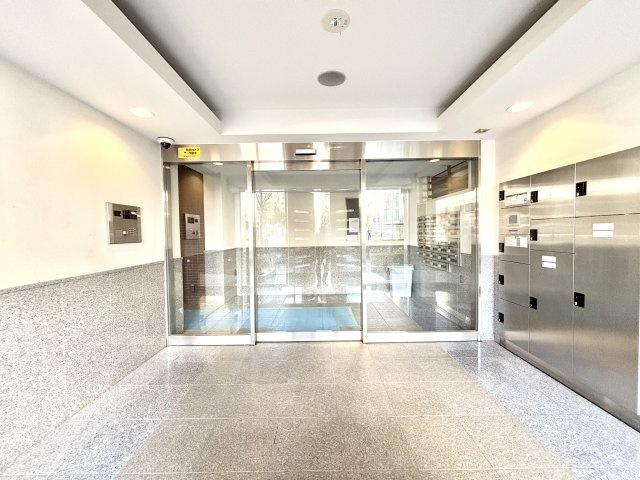 【エントランス】