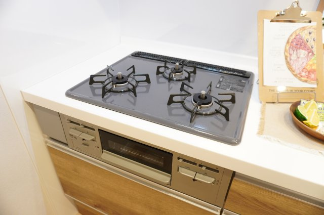 日商岩井草加マンションのキッチン