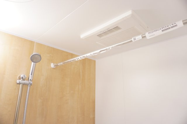 日商岩井草加マンションの浴室