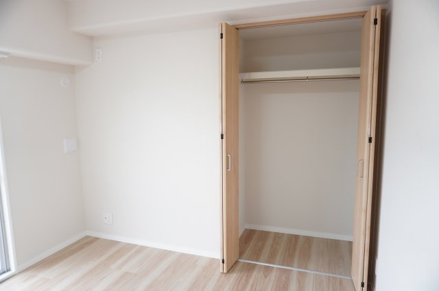 日商岩井草加マンションの収納