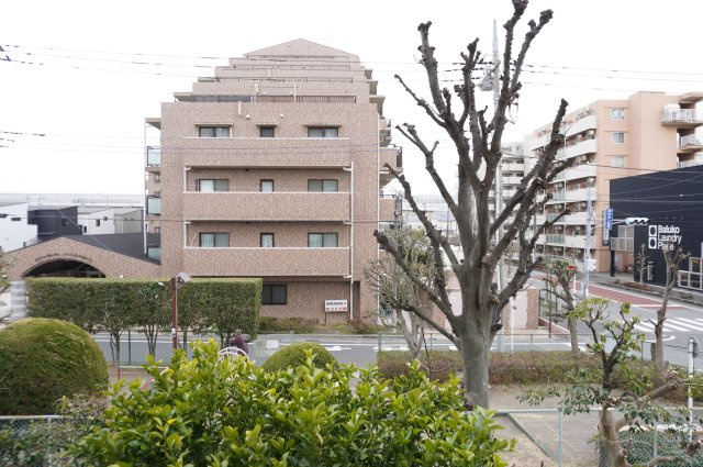 日商岩井草加マンションの展望