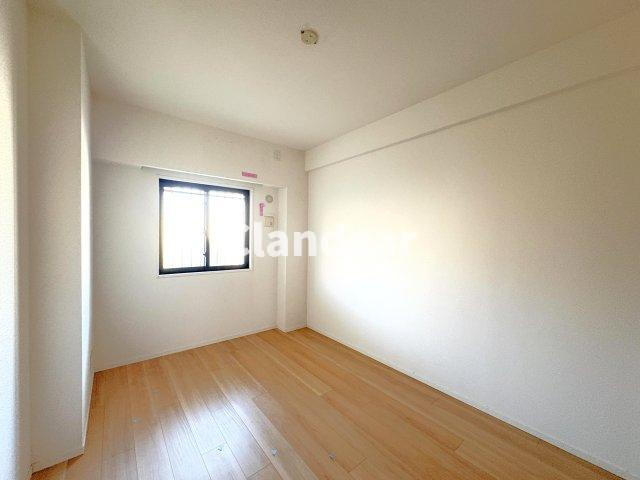 アーリアシティー一之江の洋室|ドキドキの新生活も、安心してスタート。ぴったりの住まいを見つけませんか？クランディアが一緒に住まい選びをサポートします‼　まずは、お気軽にお問合せください　＃クランディア