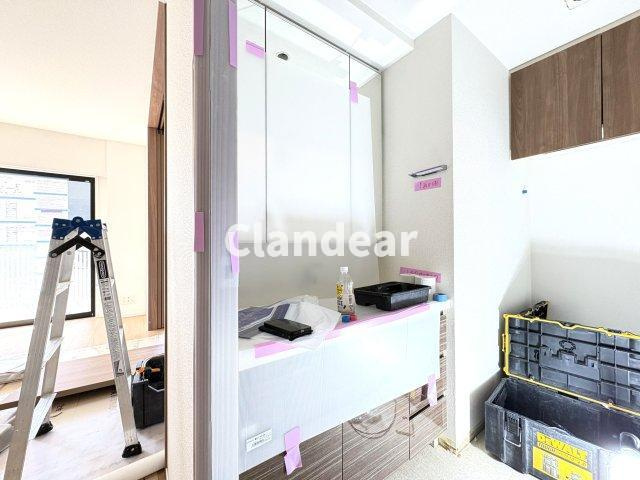 アーリアシティー一之江の洗面所|ドキドキの新生活も、安心してスタート。ぴったりの住まいを見つけませんか？クランディアが一緒に住まい選びをサポートします‼　まずは、お気軽にお問合せください　＃クランディア