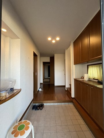 泉南郡熊取町希望が丘3丁目戸建の玄関