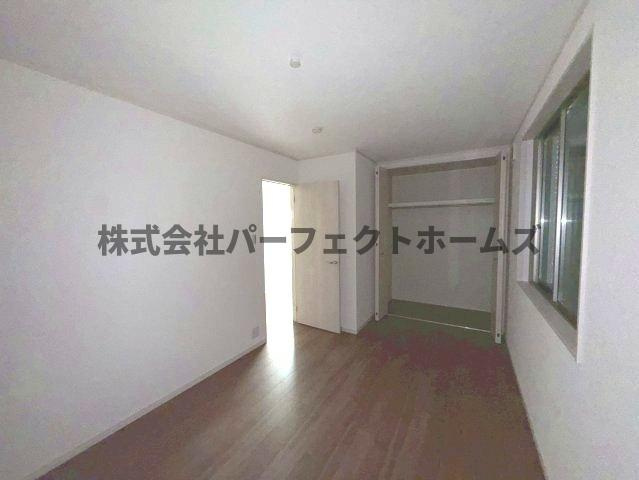 太秦緑ヶ丘戸建　賃貸の居間・リビング|リビングです