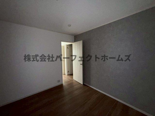 太秦緑ヶ丘戸建　賃貸の洗面所|ゆったりとスペースのある洗面所