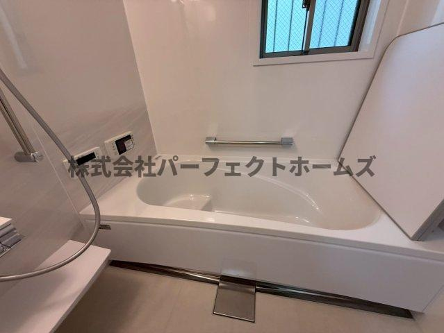 太秦緑ヶ丘戸建　賃貸の浴室|お風呂です