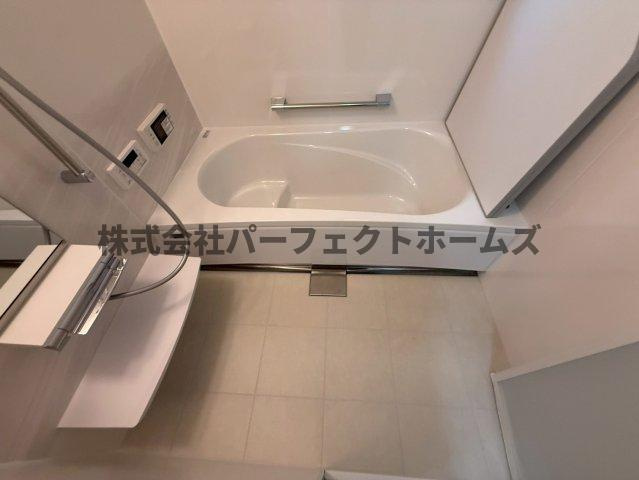 太秦緑ヶ丘戸建　賃貸の浴室|ゆったり過ごせるお風呂です