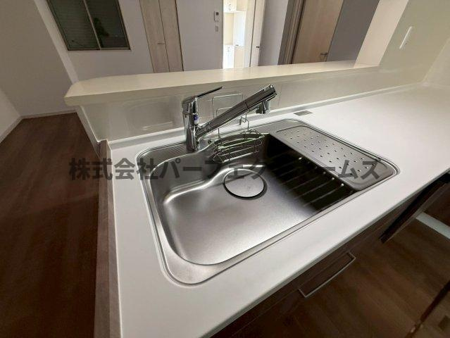 太秦緑ヶ丘戸建　賃貸の洋室|広々とした洋室です