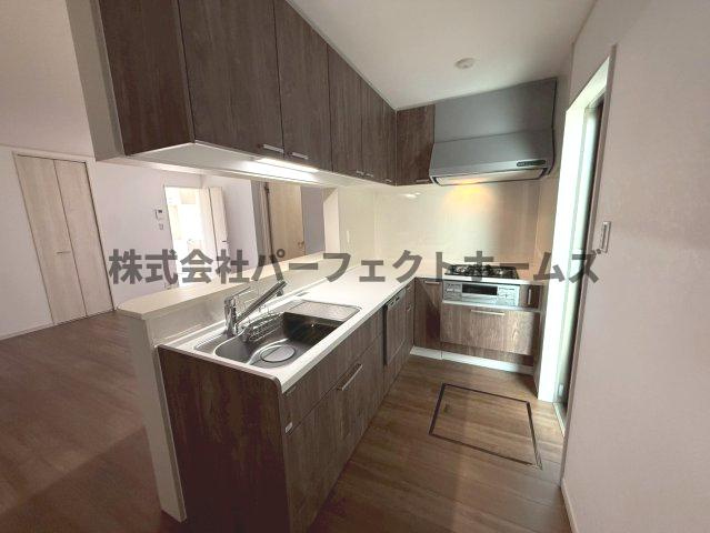 太秦緑ヶ丘戸建　賃貸の玄関|きれいな玄関です