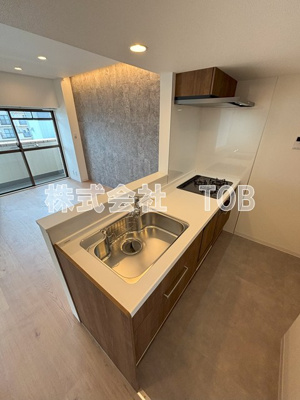 【キッチン】 | ＰＡＲＫ ＭＯＤＥＲＮ つつじヶ丘 | 3口ガスコンロ　グリル付き