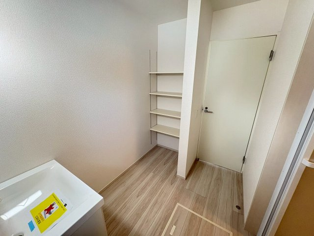 太郎丸2丁目　2棟の洗面所