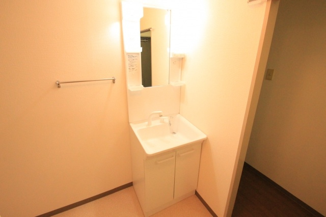 アバハイム西村の独立洗面台