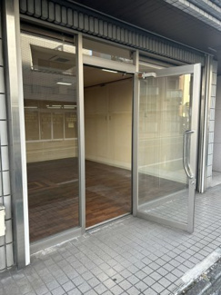 【エントランス】
