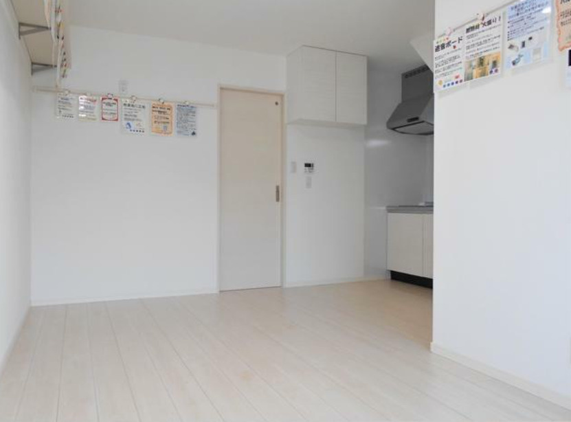 グラツィオーソ姫路市役所前の洋室