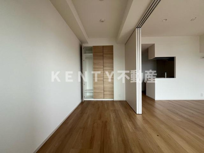 【居間・リビング】 | ラティエラ大鳥居 | 使いやすいリビングです