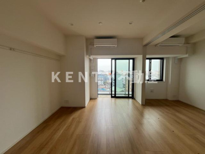 【居間・リビング】 | ラティエラ大鳥居 | こちらのリビングで趣味の時間をお楽しみください