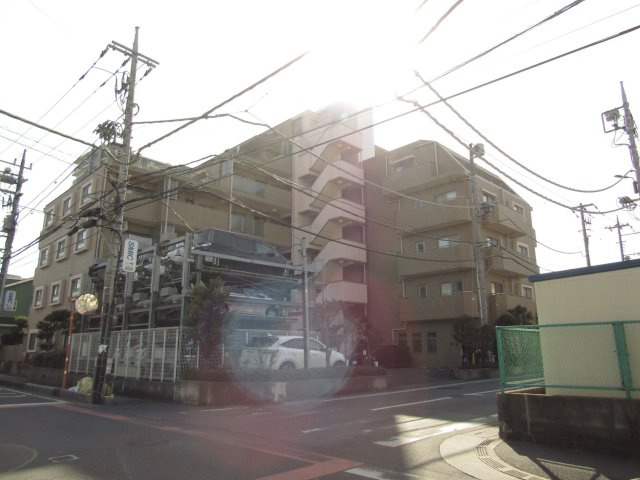 ビューネ谷塚の外観