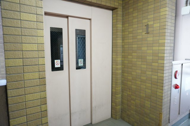 ビューネ谷塚のその他共用部分|エレベーター