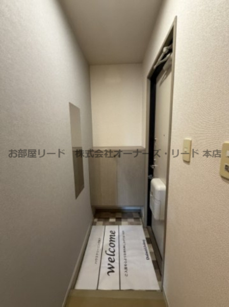 アクール D棟の玄関