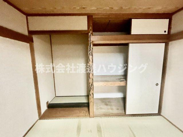 大庄西町2丁目貸家の収納