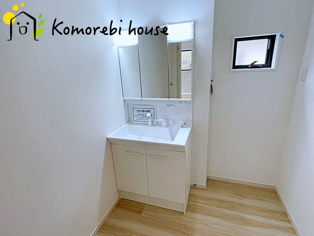 上尾市中分　4期　新築一戸建て　LIGARE　01の独立洗面台|26.4.6撮影済み