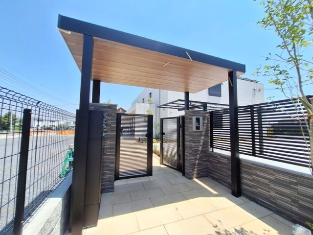 ルーチェ　スギヤマのエントランス|★駅又は現地待ち合わせでご案内が可能です★