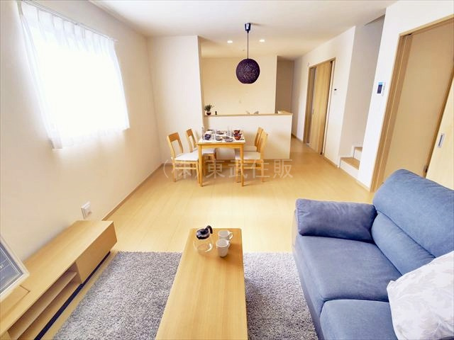 【居間・リビング】 | 狭山市富士見１４期　全３棟　A号棟 | リビングダイニング