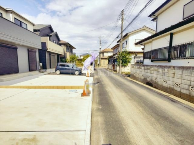 【前面道路含む現地写真】 | 狭山市富士見１４期　全３棟　A号棟 | 閑静な住宅地です