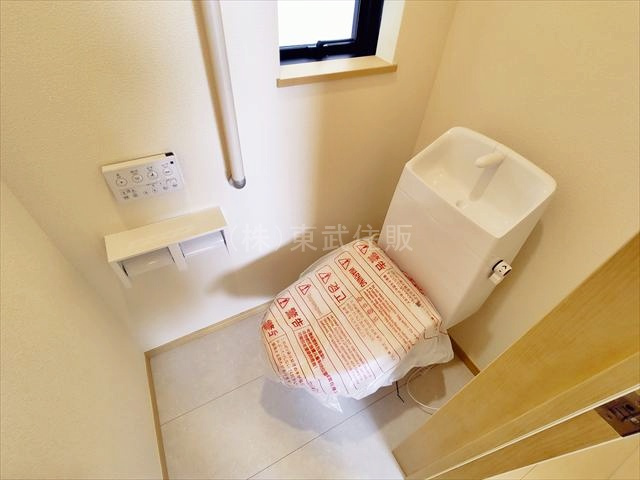 【トイレ】 | 狭山市富士見１４期　全３棟　A号棟 | 1階トイレ