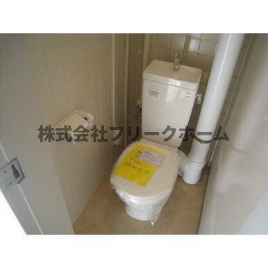 杉並区宮前１丁目の賃貸マンションのトイレ