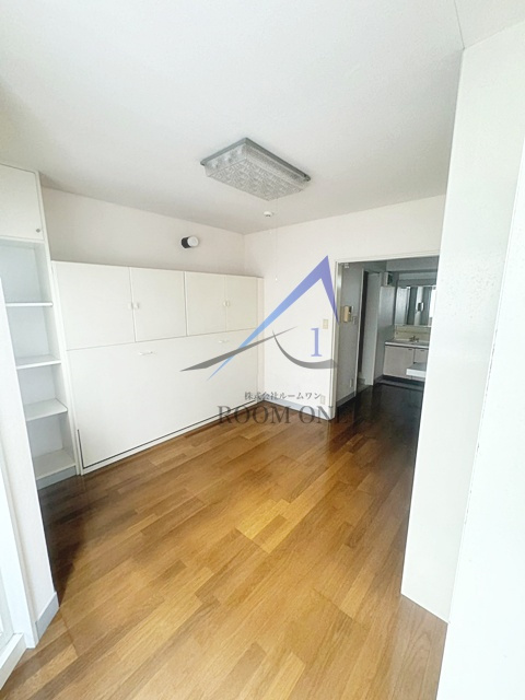 プチメゾンフルールの居間・リビング|洋室のお部屋です。