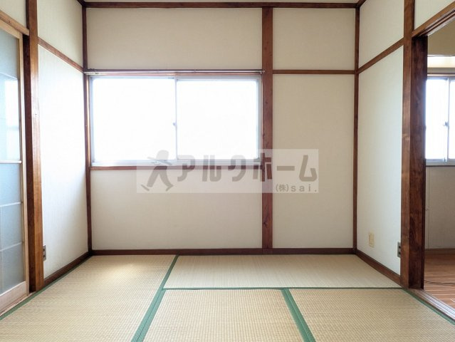 リーフハイツ玉手町の和室