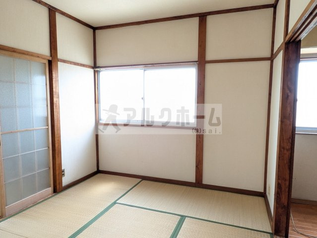 リーフハイツ玉手町の和室
