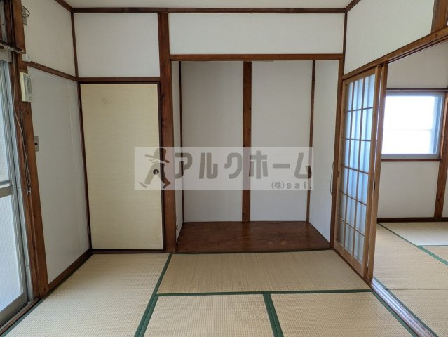 リーフハイツ玉手町の和室